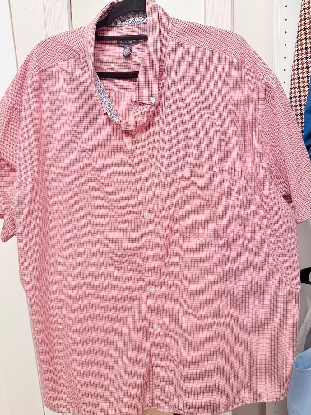 Van Heusen Pink Micro-Check Short-Sleeve Button-Down Shirt